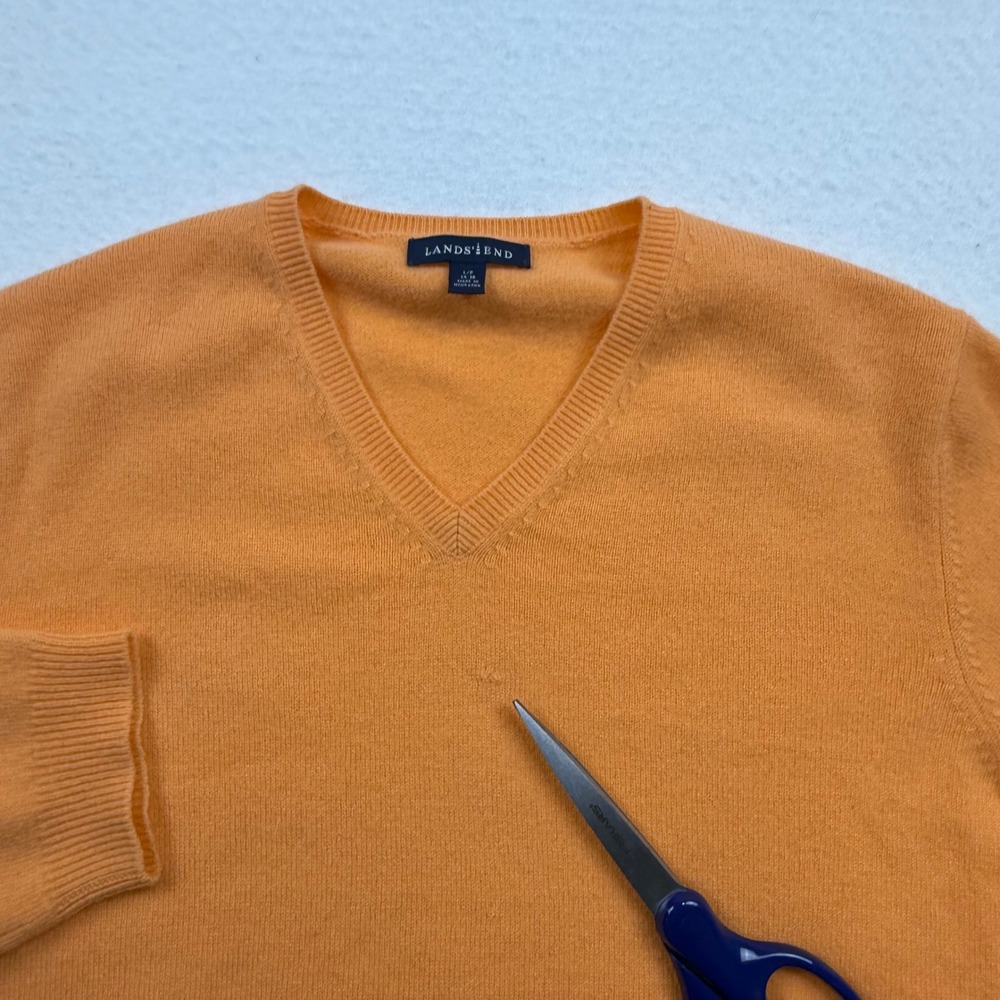 Lands' End V-Neck Sweater 100% Cashmere Vintage Preppy Quiet Luxury Orange L/P - Picture 7 of 11